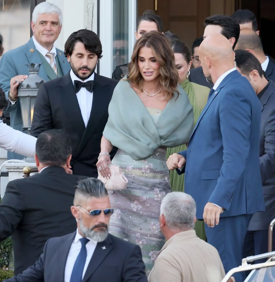 الملكة رانيا 10/10 يا عسللللللل وشهالجماااال