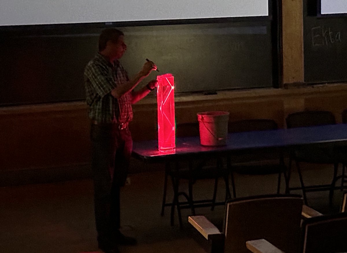 Launch Physics 2025 for future physicists!