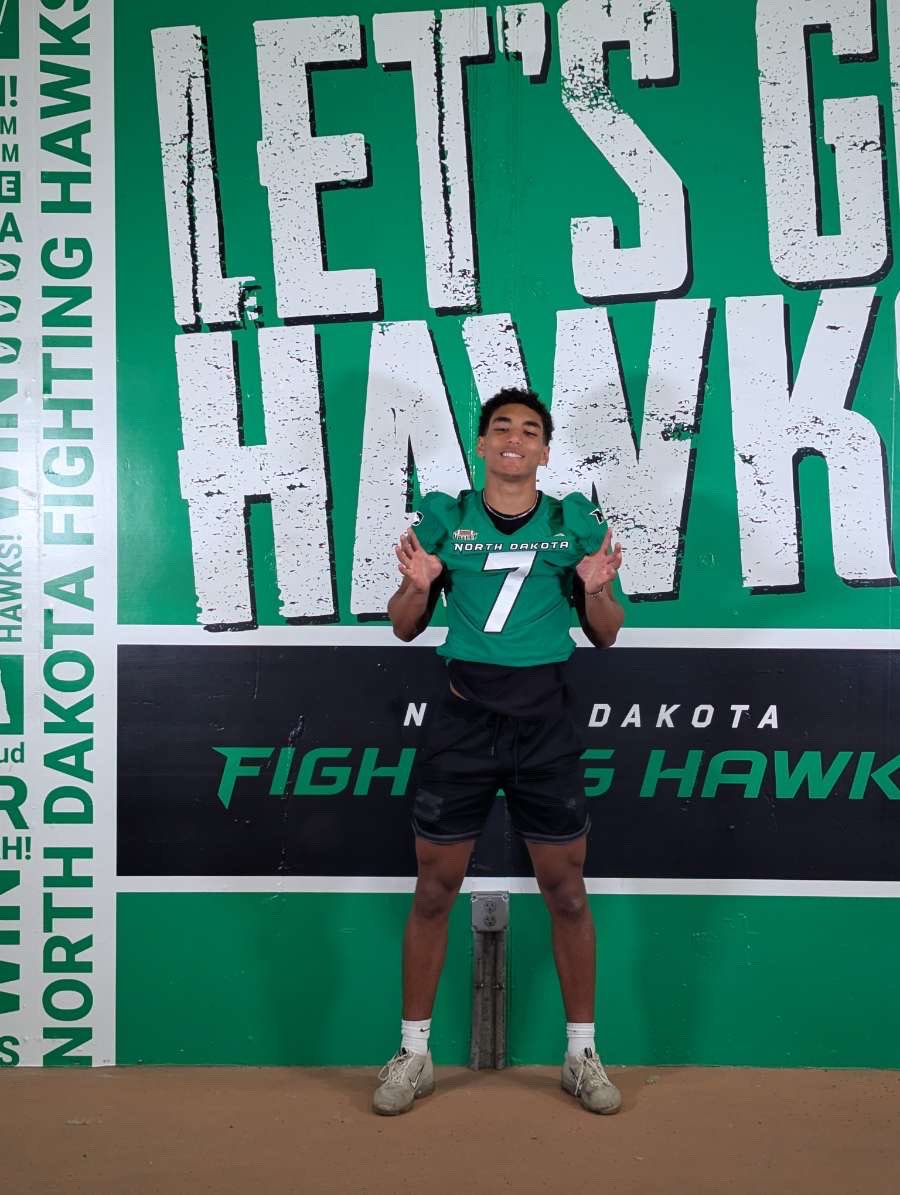 Awesome visit to UND today! Great coaches and program. Thank you to <a href="/coachDJDavis/">DJ Davis</a> and <a href="/UNDFootball360/">UNDFootball360</a>.