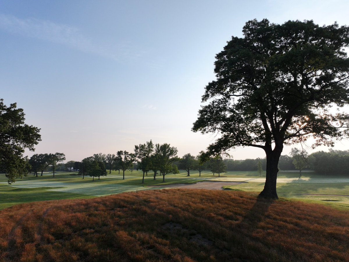 DerekLo30712003's tweet image. Summers go by too fast