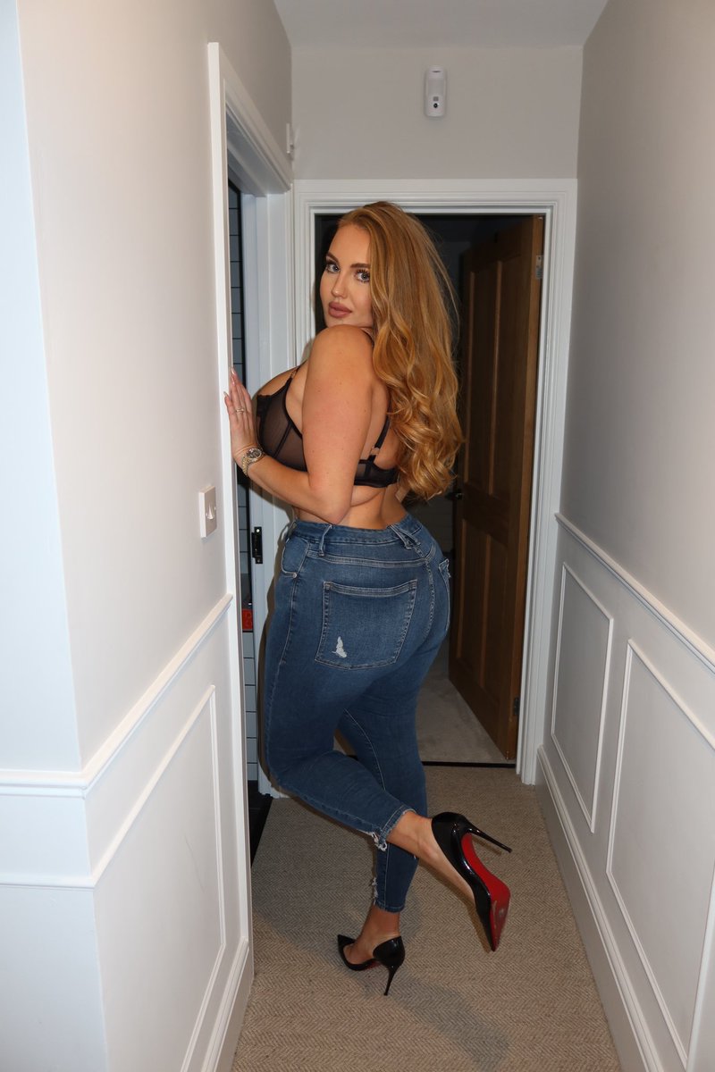 SpoilRichRuby's tweet photo. 💰 👠 RETWEET GAME 👠 💰 

For my heels addict! 

£1/£1/£1

1 comment for everyone  

10 mins⏳

• RTgame Findom Femdom • https://t.co/cyeIwkeOKu