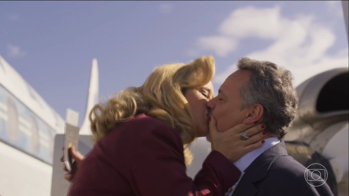 Vihcomentss_'s tweet image. Eu ameiiii viver Mugia, AMEI a minha família Sobral com todos seus dilemas briga, amor. alegria eu vou sentir tanta saudades de esperar o resumo de surtar com spoiler EU VOU SENTIR FALTA DA MINHA NOVELINHA DO MOMENTO 😭😭😭😭😭😭