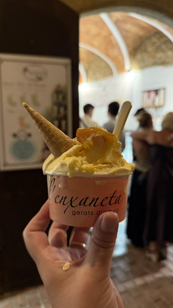 Crema catalana y turrón