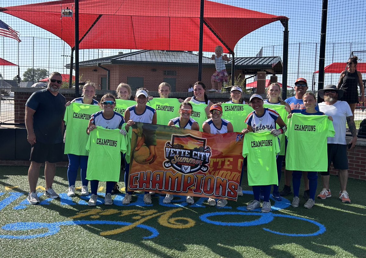 2️⃣ weeks 🟰 2️⃣✖️🏆…a great all around effort by these girls to win four games in a row in HOT conditions this past weekend to finish in first place.