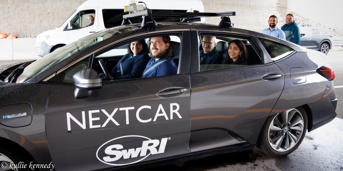 ARPAE's tweet image. The ARPA-E #NEXTCAR program team recently held a field day at @acmwillowrun, which supported the 4 #NEXTCAR project teams as each showcased energy savings improvements through connected & automated vehicle technologies. @OhioState @SwRI @UCBerkeley @NREL @LeidosInc @mturesearch