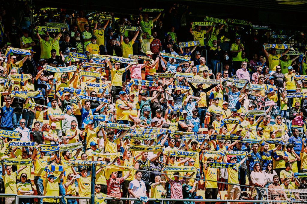 🟡16.665 abonados tiene ya el <a href="/Cadiz_CF/">Cádiz Club de Fútbol</a> a 27 de Junio. Casi nada.