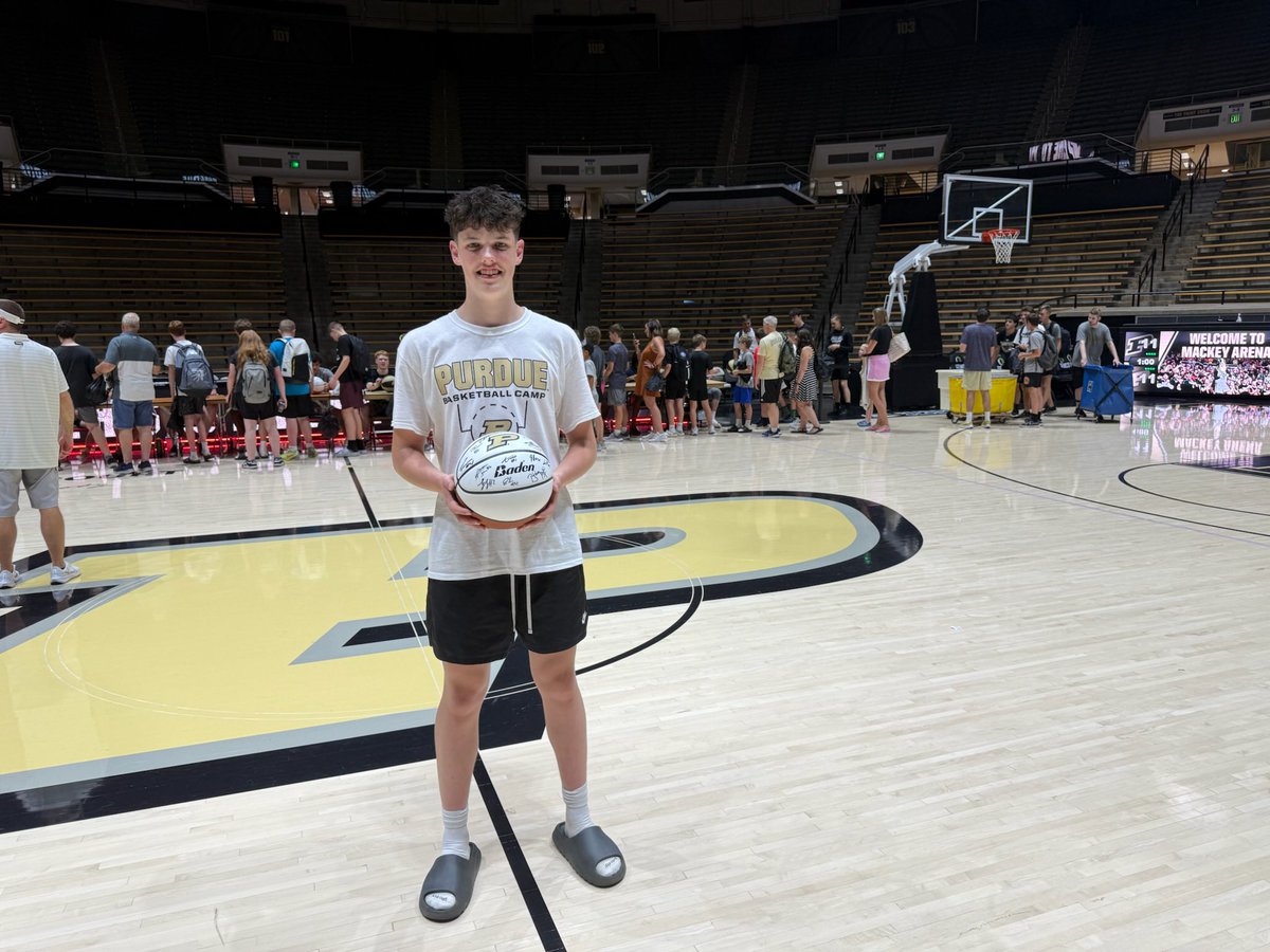 ScottAMadding's tweet photo. D repping the #theEASTway up in West Lafayette this week. Four full days of camp in mostly no-aircon arenas/gyms. He still loves Purdue. Prefers his hometown food choices though 😜Fun trip for 🧑‍🧑‍🧒 and 🏀 https://t.co/jg3J1bqDuO