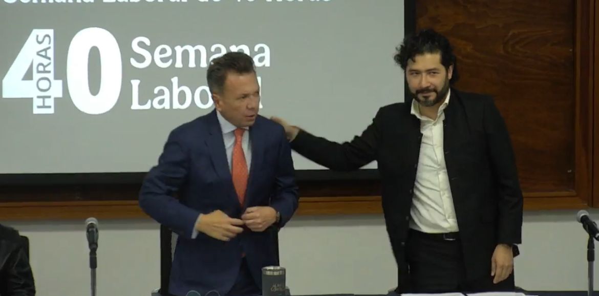 Comenzaron los foros para discutir la implementación de una jornada laboral más corta con 40 horas a la semana el secretario del trabajo Marat Baruch, visitó Jalisco para dar inicio con esta discusión y escuchar las voces de todos los implicados trabajadores ➡️