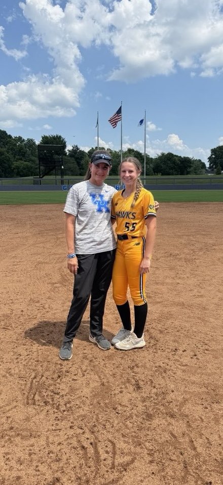 ZoeyKelch's tweet photo. Had a great time at the @UKSoftball Prospect Camp Monday & Tuesday! πΎπ
Thank you to Coach Lawson and the staff for an awesome experience! Iβll definitely be back π₯
#ClassOf2029 #SoftballJourney #UKSoftball #Wildcats
@UKCoachLawson @UKCoachHimes @coachjb_18 @GraceBaalman @TOP_D1RECRUITS @d1