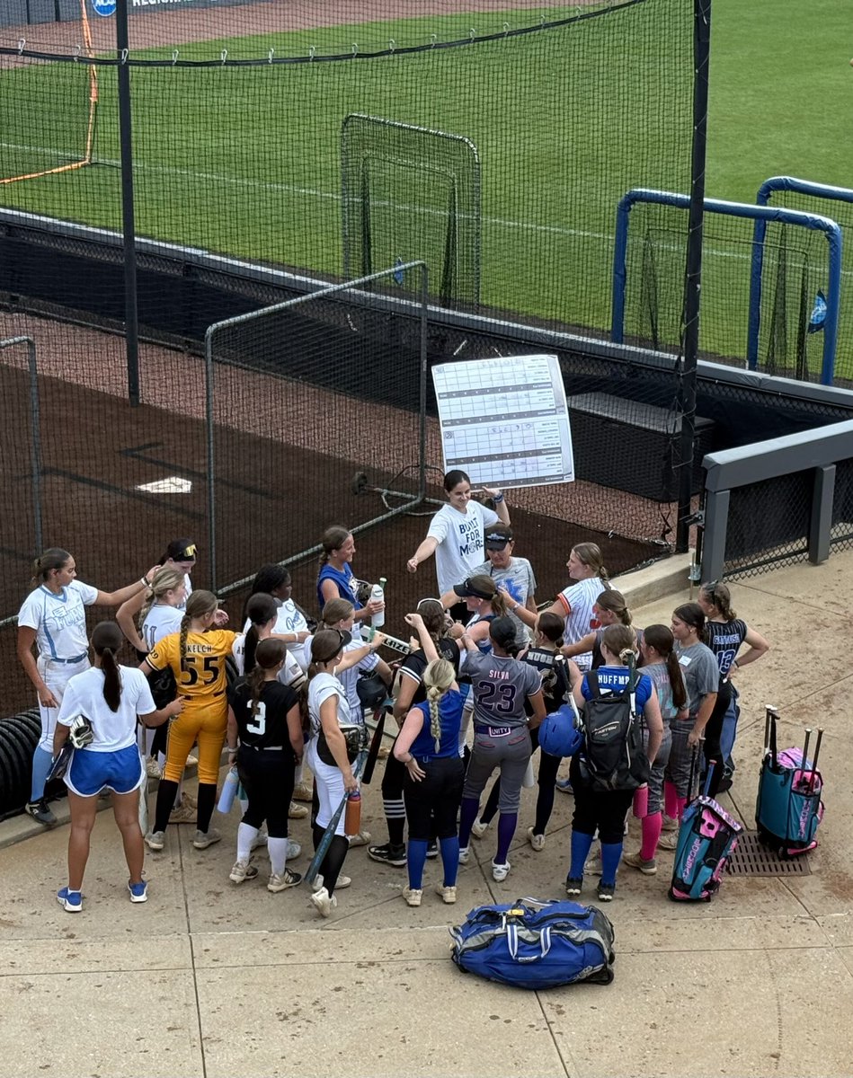 Had a great time at the @UKSoftball Prospect Camp Monday &amp; Tuesday! 🐾💙

Thank you to Coach Lawson and the staff for an awesome experience! I’ll definitely be back 🥎 
#ClassOf2029 #SoftballJourney #UKSoftball #Wildcats
<a href="/UKCoachLawson/">Rachel Lawson</a> <a href="/UKCoachHimes/">Kristine Himes</a> <a href="/coachjb_18/">Molly Belcher</a> <a href="/GraceBaalman/">Grace Baalman</a>