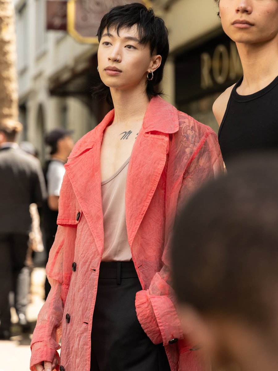 Couldn’t get enough of this look! ✨ Keshi for Dries Van Noten

📸 halseyyoumans