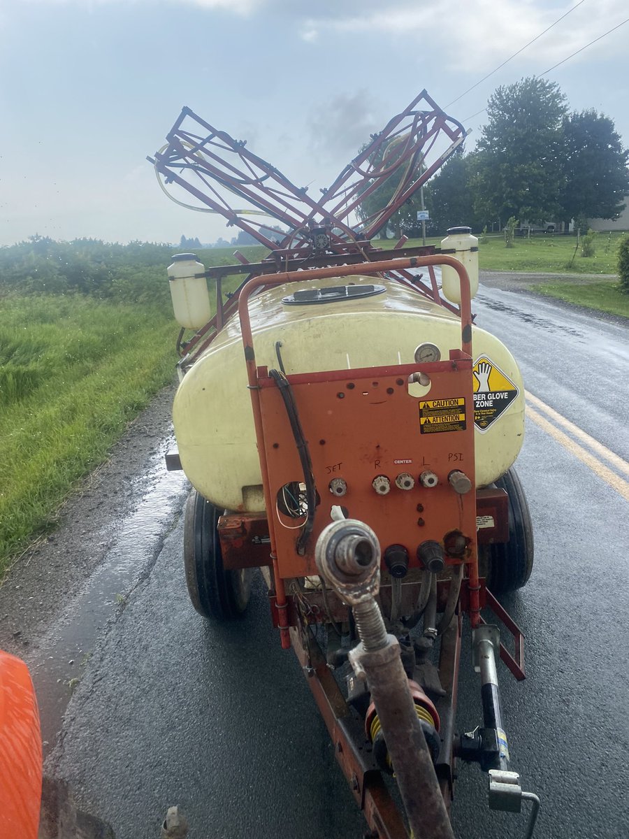 theteatpuller's tweet photo. @WxOntario1 😬😬🧐 https://t.co/yuvDKg5xXg
