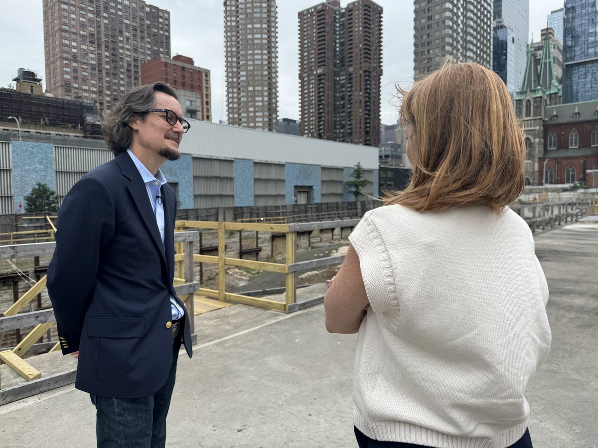 courtneycgross's tweet image. Happy casino application day! We’re criss-crossing the city, chatting with applicants about their bids. A little after 4 pm we will know who officially applied