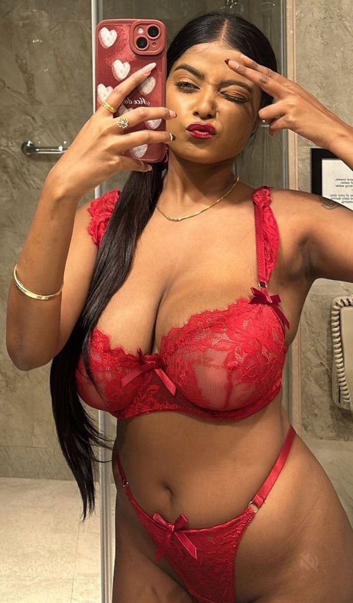 BeautiesInRed's tweet photo. कैसी है SELFIE 🤳 https://t.co/sWTvZwDCiw