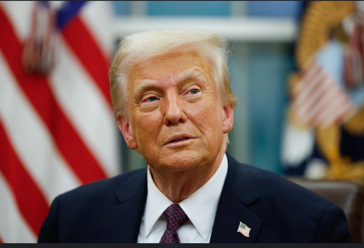 « Le président Donald Trump (<a href="/realDonaldTrump/">Donald J. Trump</a>) rencontre aujourd'hui à la Maison Blanche la ministre des Affaires étrangères de la RDC, Thérèse Kayikwamba Wagner, et son homologue rwandais, Olivier Nduhungirehe » <a href="/TinaSalama2/">Tina Salama</a>