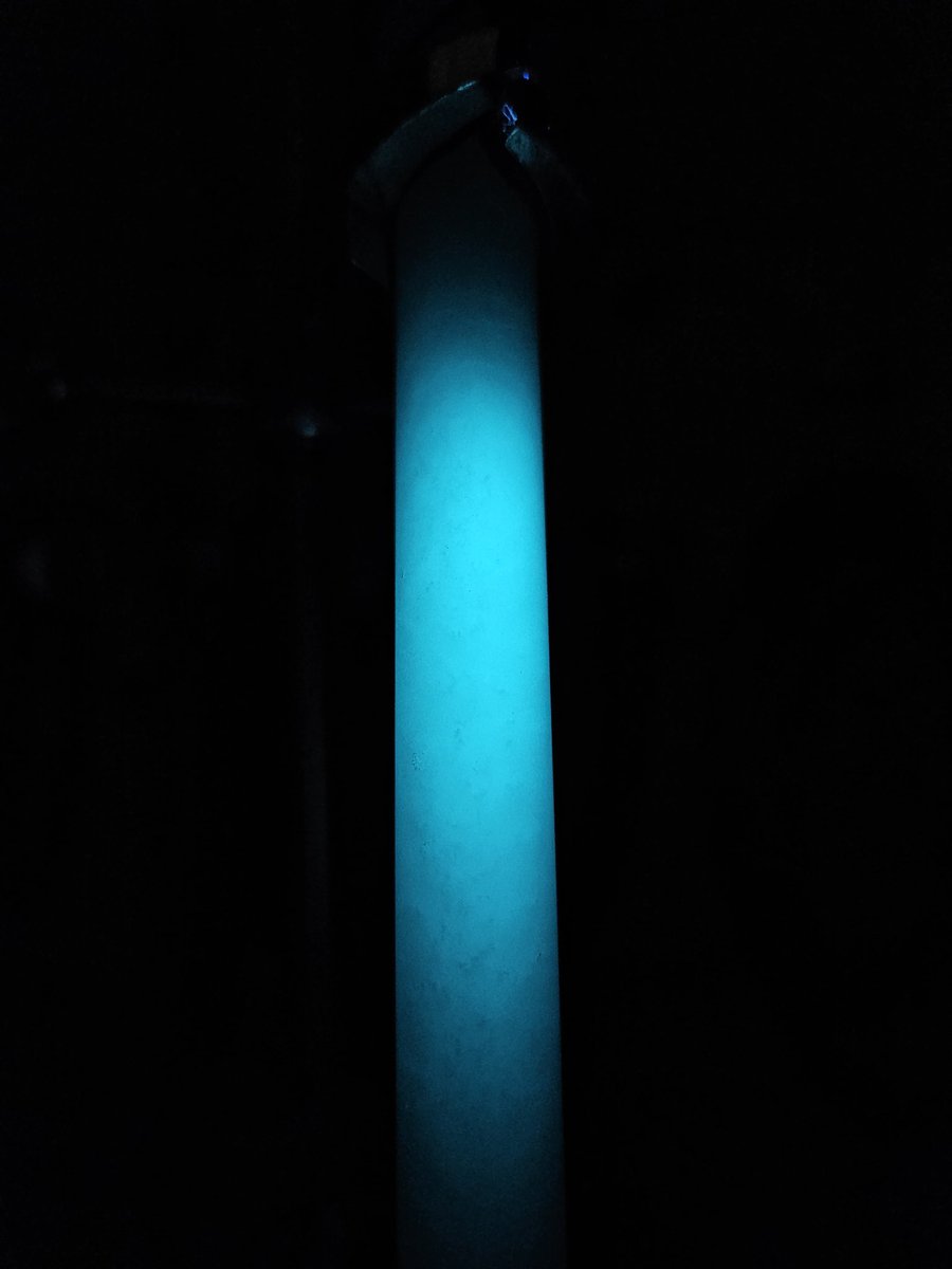 PabloMB_Chemist's tweet image. The chromatographic column just joined the Light Side 🩵✨️The Force glows strong under UV!
#Chromatography #PhosphorusChemistry #Luminescence #StarWars