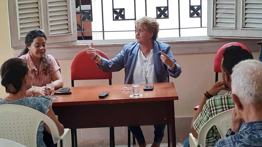 UNEACCIEGODEAVILA tweet media