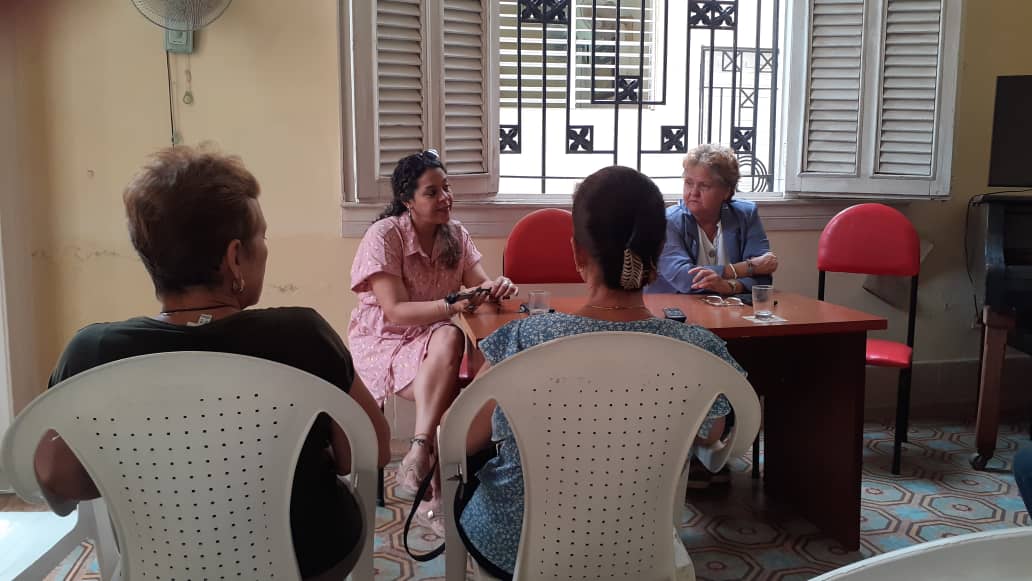 UNEACCIEGODEAVILA tweet media