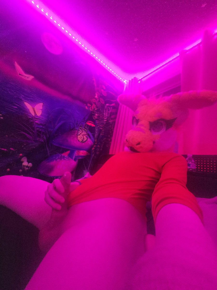 Come give it a lick~ 💖💖💖

Like and RT if u wanna come get some~