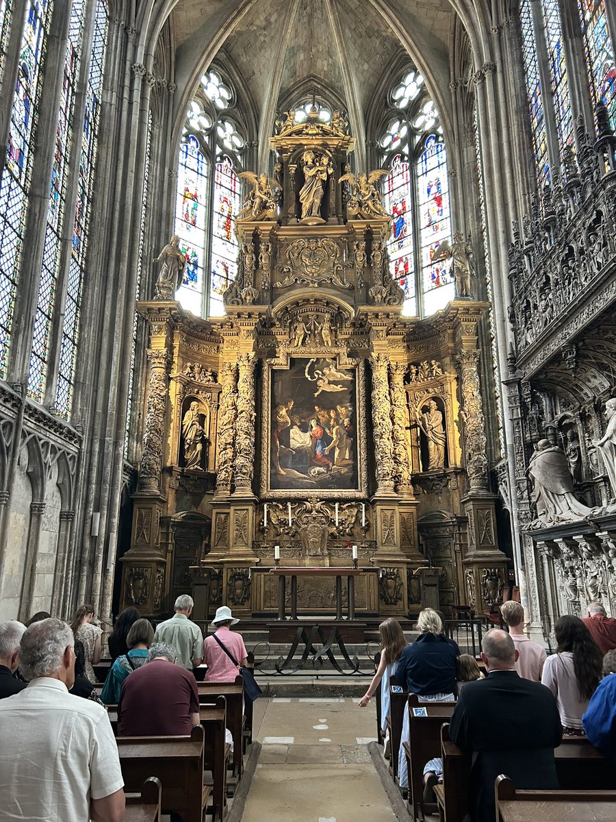 StJosephShrineD's tweet image. Update from our parish pilgrims on this glorious feast of the Most Sacred Heart of Jesus: Praying for all your intentions, dear friends, in Rouen where Joan of Arc received the crown of martyrdom. Visit to the stunning jewel of Chartres.