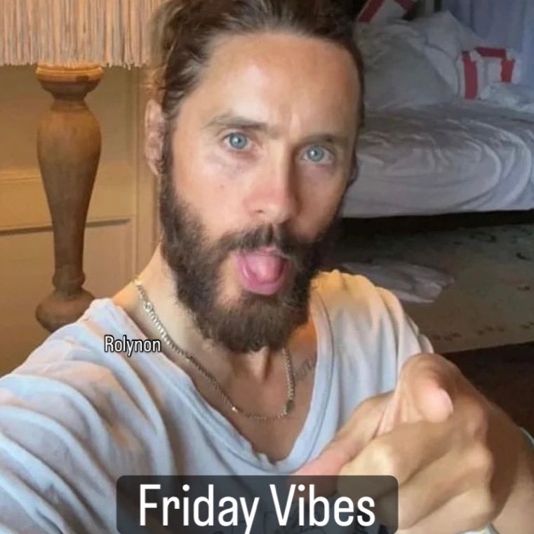 Rolynon247's tweet image. Got those Friday vibes! Weekend is upon us! I’ll be poolside listening to Mars! What are your plans? Whatever you do, Make it great!! #LiveLoveLeto 🔥
#jaredleto #marsarmy #friday #fridayvibes #weekend #weekendvibes✌️ #weekendfun #jaredletoismytherapist @jaredleto
