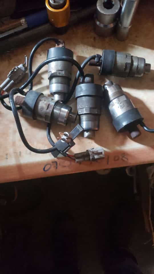 Dieselsevice754's tweet image. Parts You Can Trust. Performance You Can Feel.
At sm injector pump and nozzle services, we repair it right 🤞🏽and stock only genuine, reliable, diesel spare parts — because your car deserves nothing less😋
We don't only sell parts, but we give solutions +256754490069/+256786300162