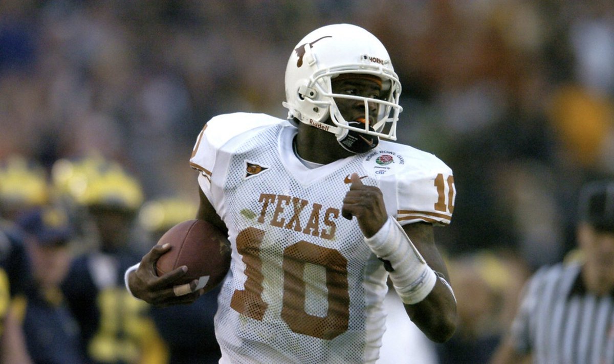 TDPresentsYT's tweet image. 10 days until College Football 26. Who&apos;s ready?