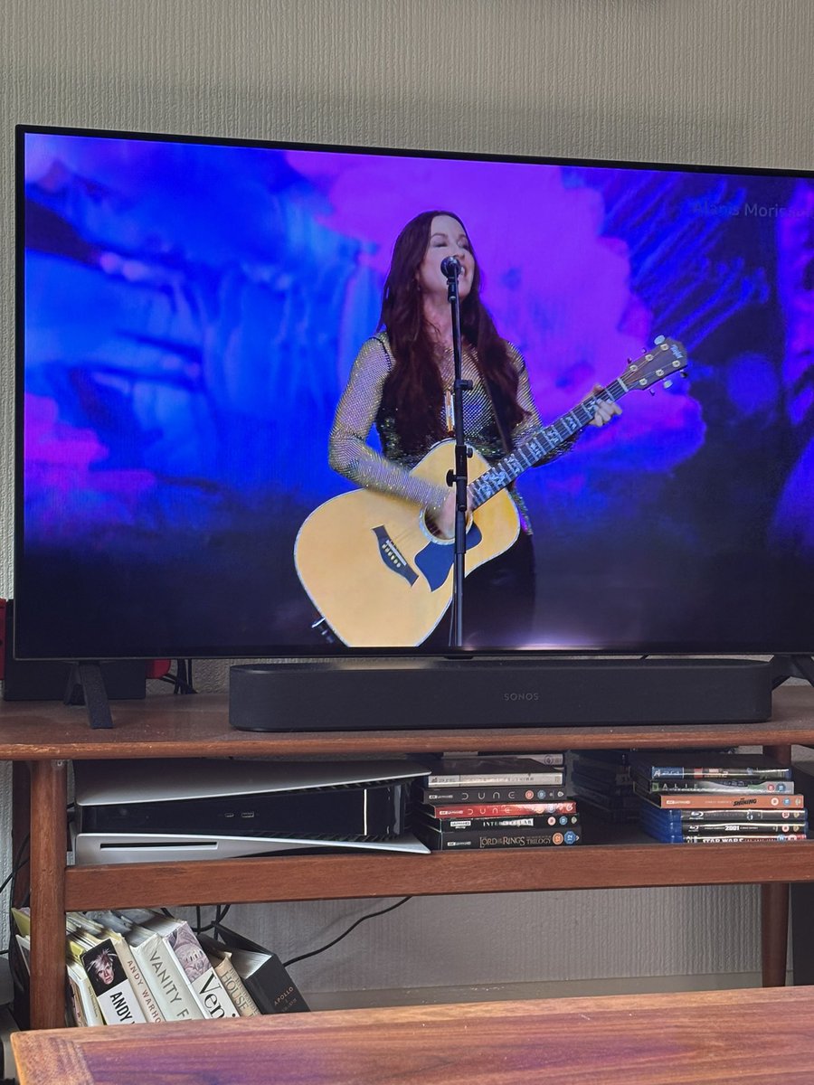 Well, Glasto has peaked already. That was ICONIC <a href="/Alanis/">Alanis Morissette</a> ❤️💊 #Glastonbury2025