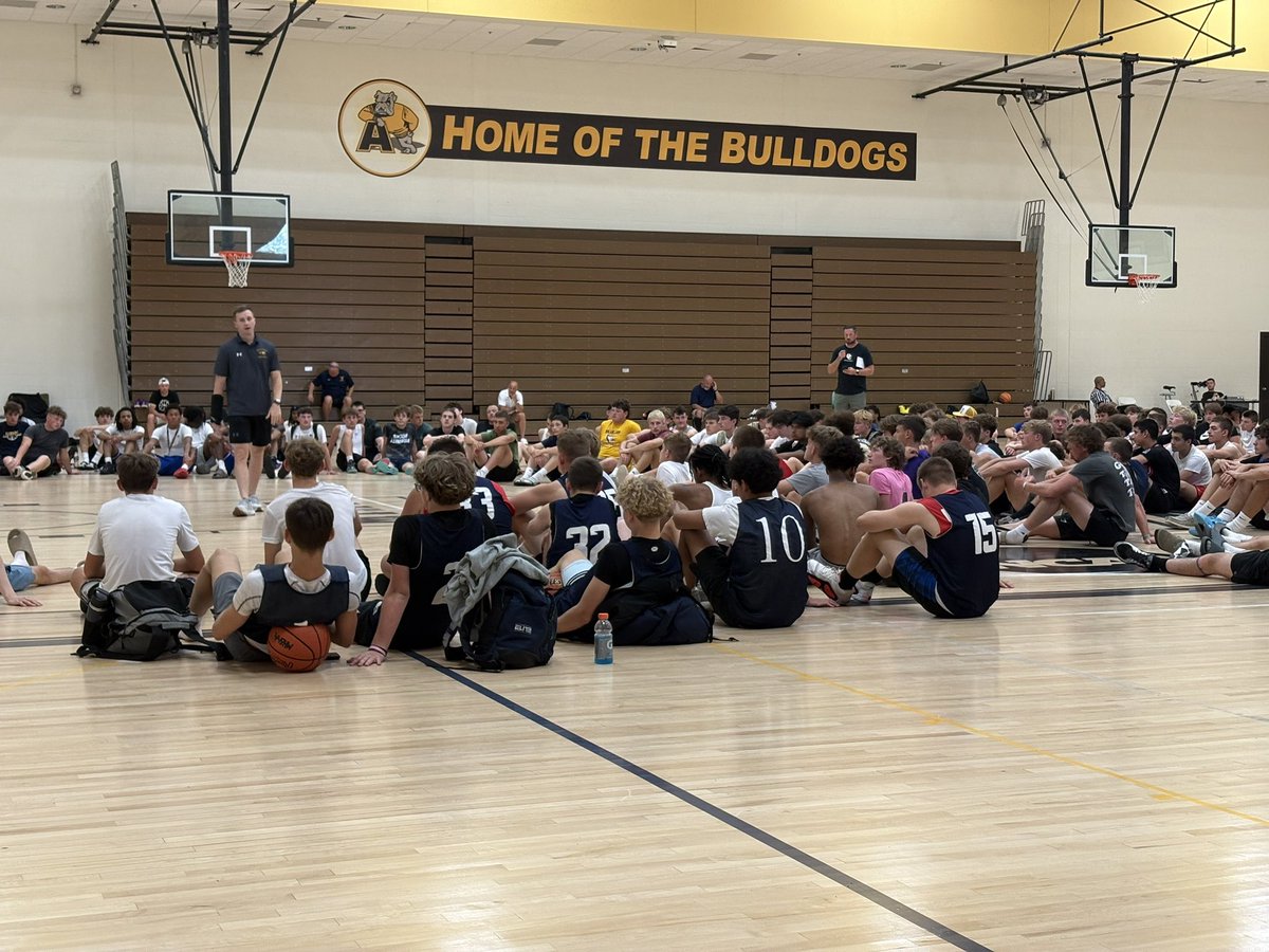 Wyandotte Roosevelt Boys Basketball (@rhsbearsbb) on Twitter photo Finishing up the summer at Adrian for the weekend, enjoying Coach <a href="/t_kaiser3/">Tim Kaiser</a> words to the team! #GoBears π»π Finishing up the summer at Adrian for the weekend, enjoying Coach <a href="/t_kaiser3/">Tim Kaiser</a> words to the team! #GoBears π»π