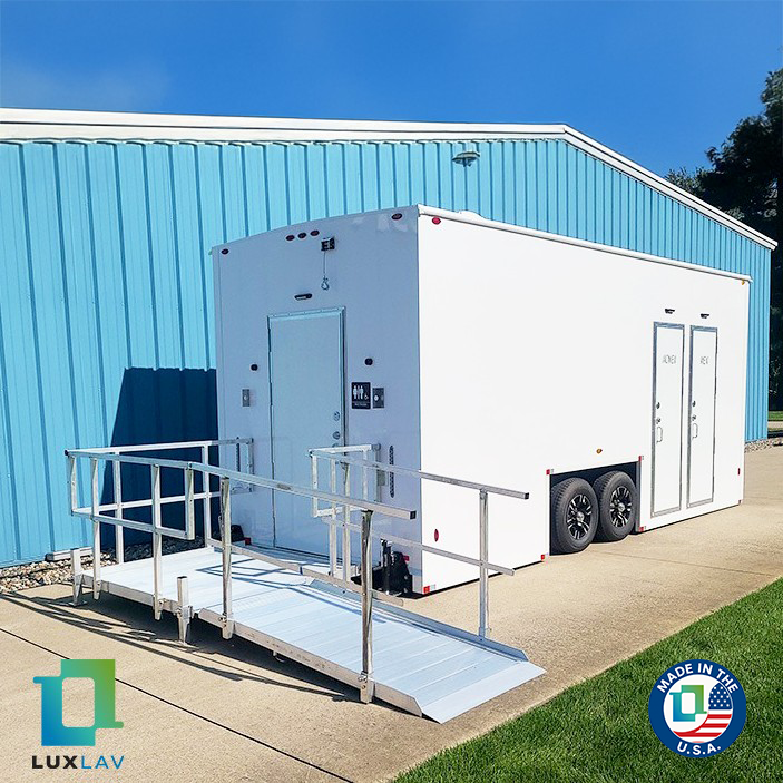luxlavtrailers's tweet photo. Why wait 6–8 weeks? LuxLav has premium restroom trailers in stock and ready to ship — 2-Station, ADA + 2, Combo, 3–9 Station &amp; more. Fast delivery. Expert support.
📞 https://t.co/8QShYOgGW5 #ReadyToShip #PortableRestrooms #LuxLavInventory https://t.co/IKXgLnbcJR