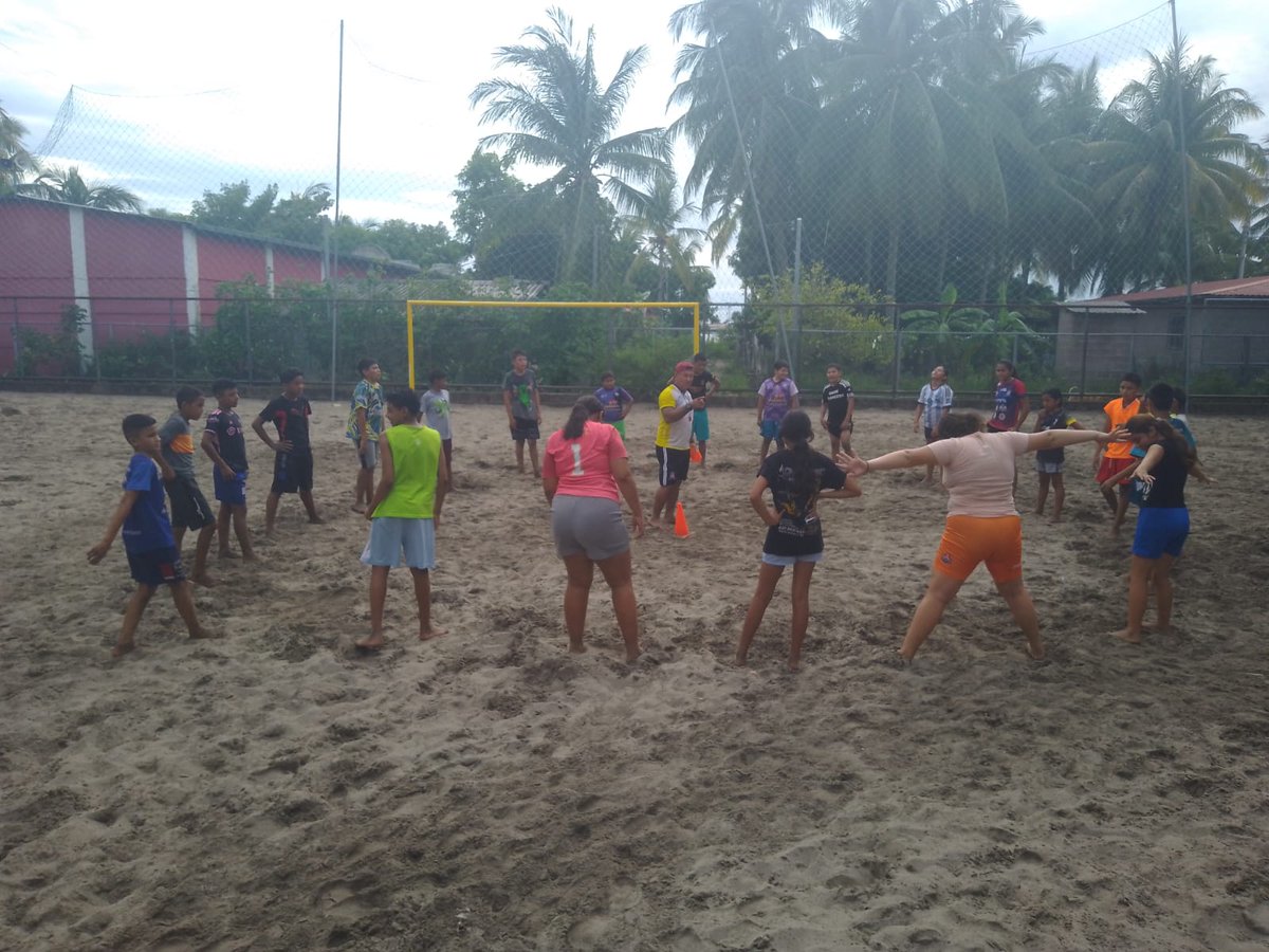 Bitcoinpirraya's tweet image. Los mejores momentos de el día son compartidos aquí con los niños y 🧒👧 de isla la pirraya🏝 clases sobre Bitcoin y valores por la mañana y fútbol playa por la tarde.
@IsaacGuerr83881
@Bitcoinbeach !el futuro está aquí!
⚡⚡⚡⚡⚡⚡⚡