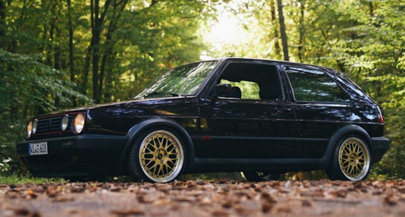 when cars still had attitude and "charisma"
these days you have Corvettes look like Ferarris, and every other company out there just using unibody XY