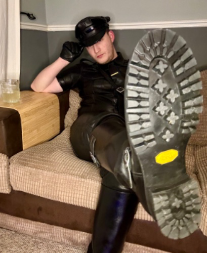 I just received Whiskey via Throne. Good pig, $end more! throne.com/masterspence96 #Wishlist #Throne