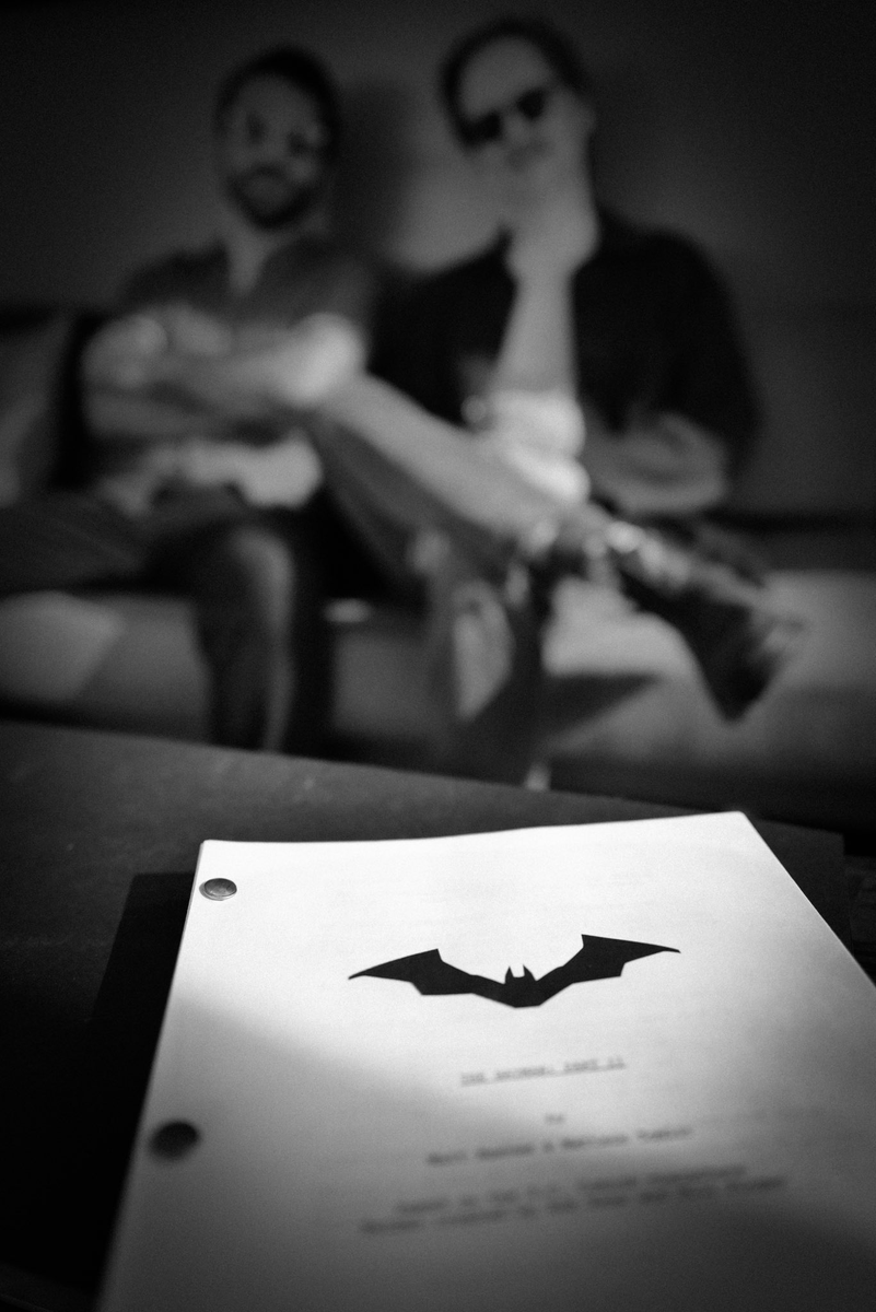 TheBatmanSagaNW's tweet image. Matt Reeves and Mattson Tomlin with the script for ‘THE BATMAN 2’
In theaters October 1, 2027.