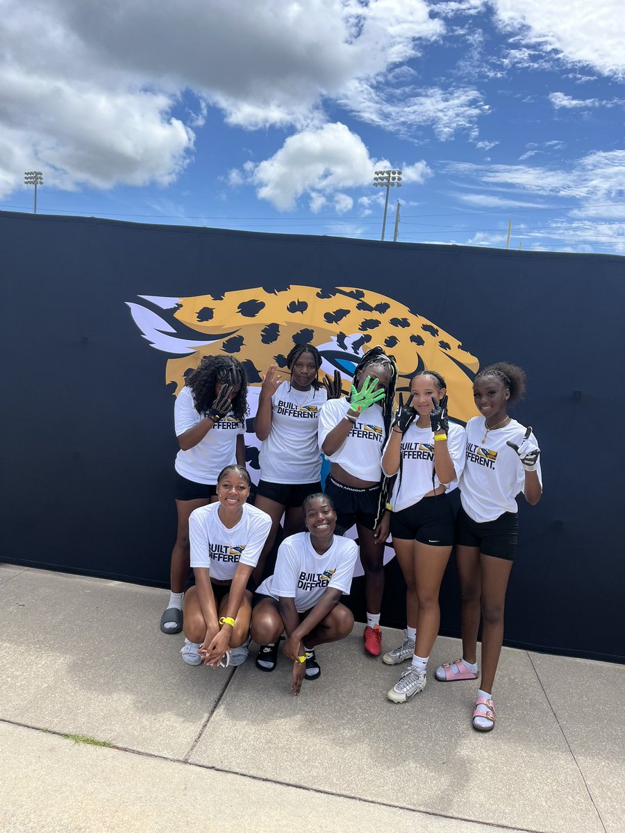 Chloe Bowers tweet media