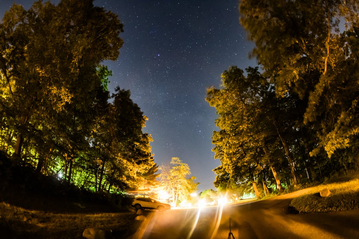 Hey_ThisIsJon's tweet photo. Potawatomi inn at Pokagon State Park, Indiana. Under a beautiful summer night sky. https://t.co/iDk3Xhp09M