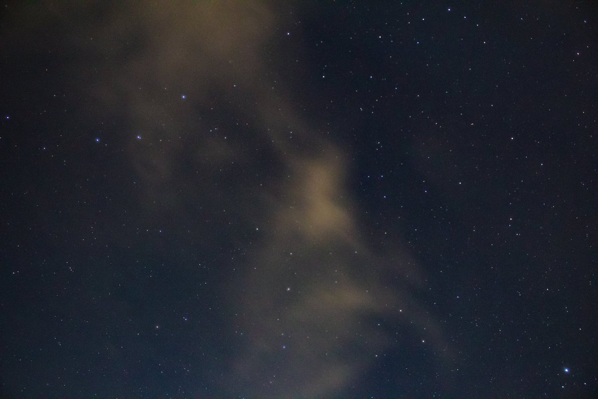 Hey_ThisIsJon's tweet photo. Potawatomi inn at Pokagon State Park, Indiana. Under a beautiful summer night sky. https://t.co/iDk3Xhp09M