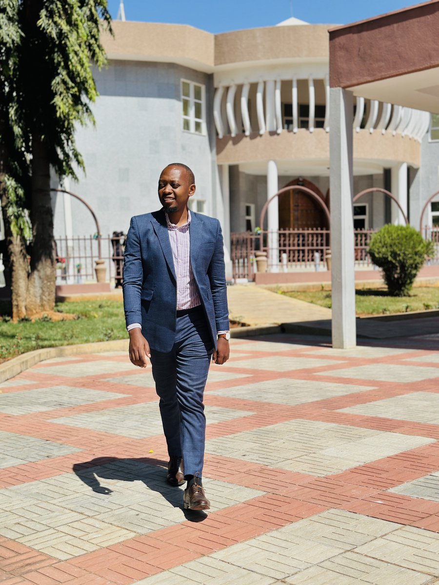 Kolos tumetoka kuwasimanga Bungeni pia😆