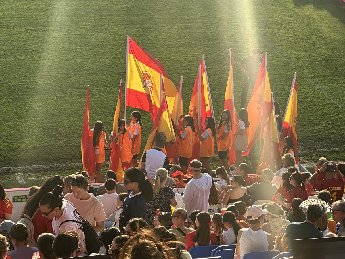 🇪🇸 España juega hoy en Butarque vs Japón. La última prueba antes del Europeo te lo contamos en la Radio 📻 

<a href="/ondamadrid/">Onda Madrid</a> | <a href="/PartidodelaOnda/">El Partido de la Onda</a>