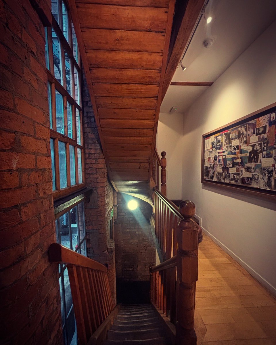 merrillteaches's tweet image. Went on a trip to the @Manbuddcentre today. What an amazing place!