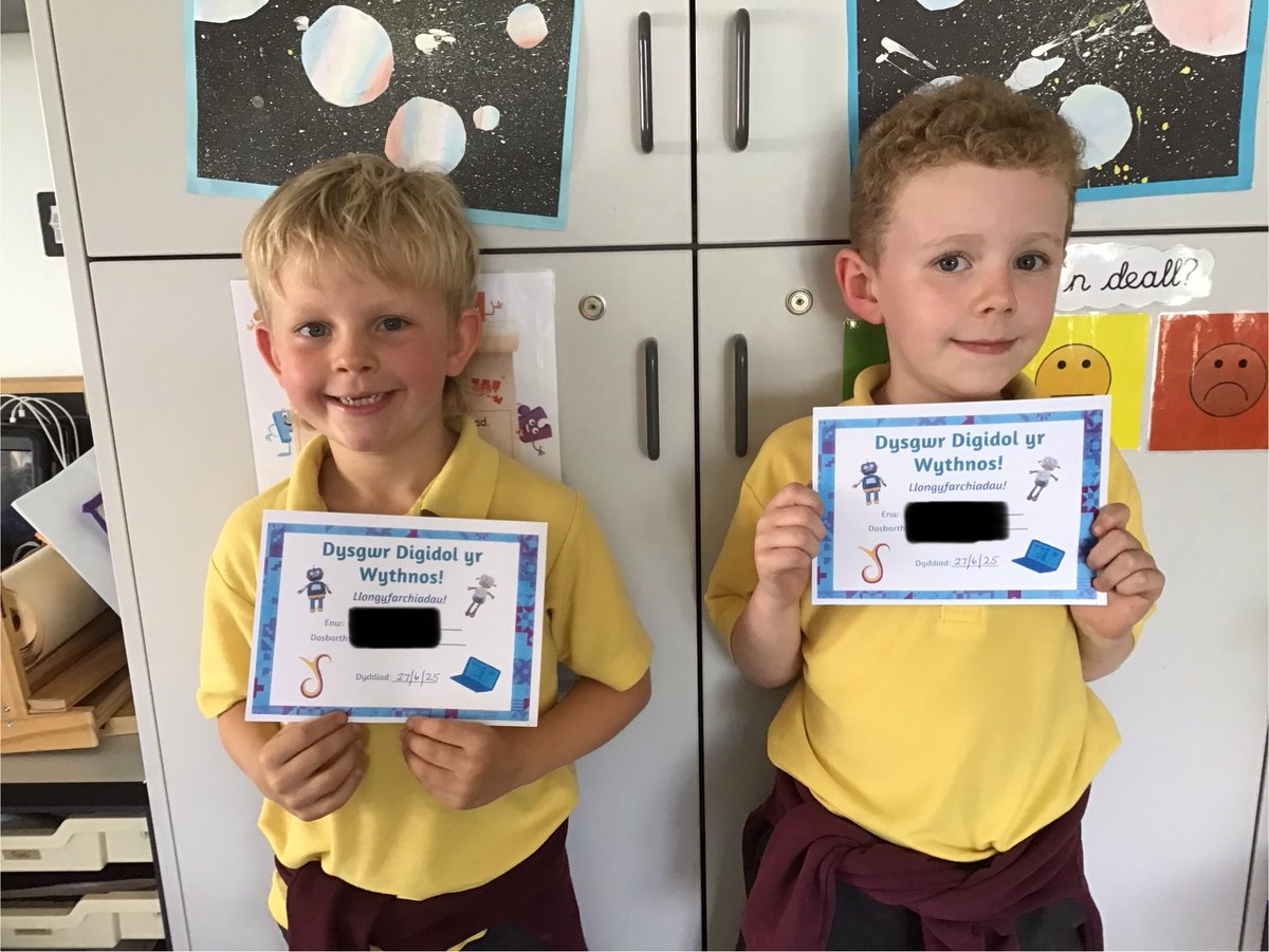 Dysgwyr digidol ym mlwyddyn 2 heddiw!👾💻👾
Digital learners in year 2 today!💻👾💻