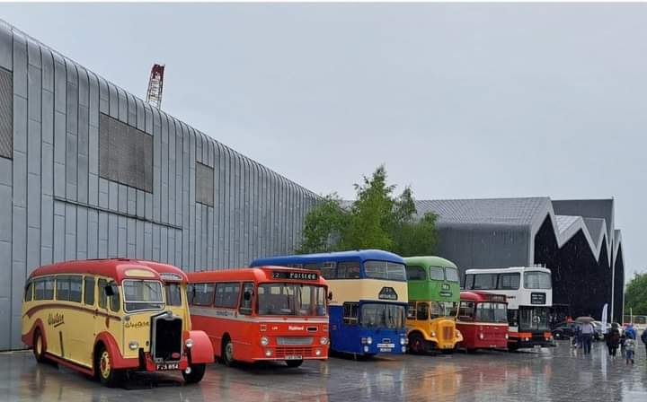 GVVTGlasgow's tweet image. We've got 15 buses offering free rides around the West End and to/from the City Centre this Sunday. We'll also have a selection of vehicles on display outside Riverside Museum as part of WestFest We hope you can join us for a great #free day out!