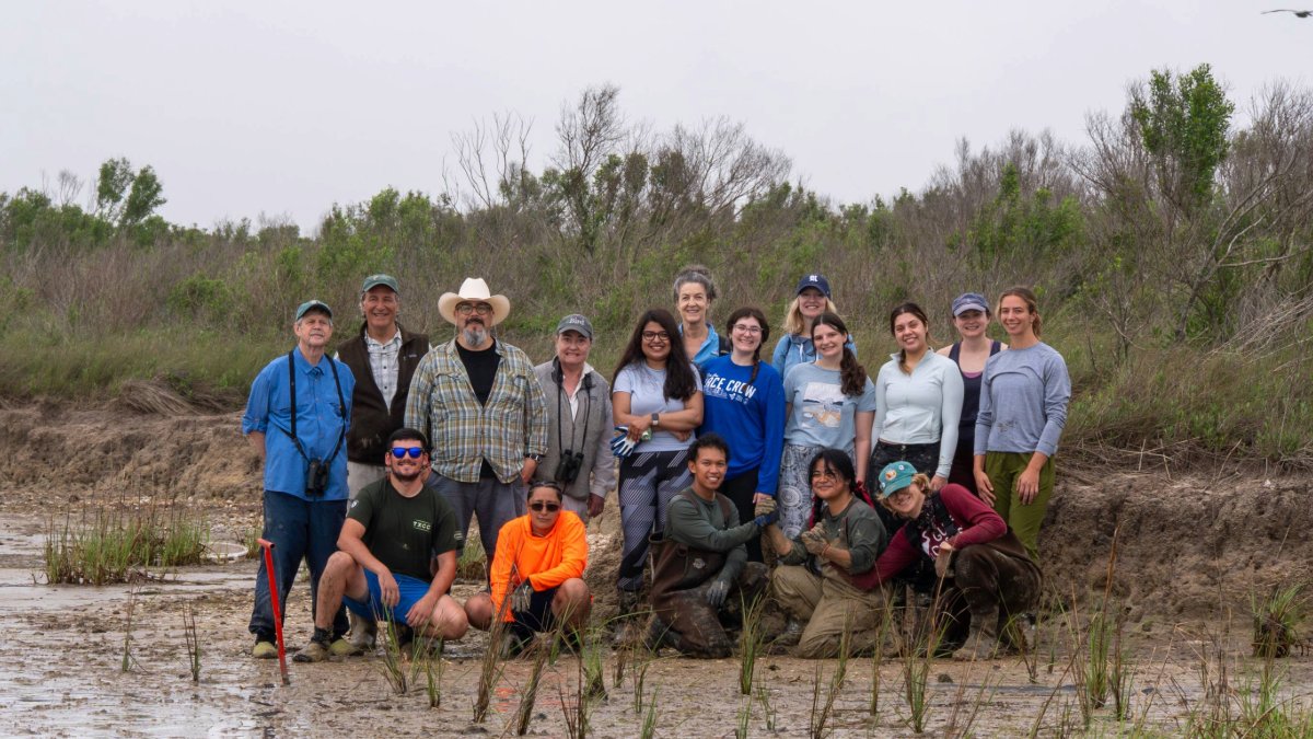 ricealumni's tweet image. Momentous isn’t just a ten-year plan — it’s a bold leap into the future. We’re setting our sights beyond the next decade, aiming to tackle the planet’s greatest challenges: energy, climate and the environment. The future needs action. momentous.rice.edu