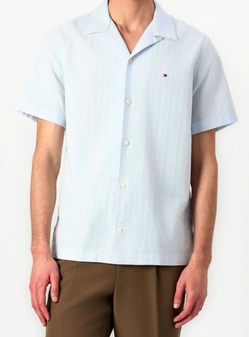 Angela_4820_'s tweet photo. -Une chemise Tommy Hilfiger pour Joe 👔🙍🏻♂️ #zeudiners #Zeudiinparis #ZeudinersFR #Zeudixparis https://t.co/sbaiBPDlXM