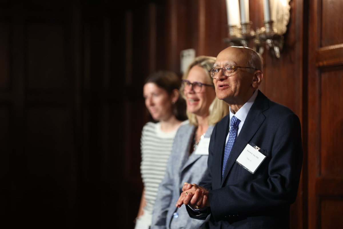 Dasatinib as a potential therapy for supratentorial ependymoma — a team presentation from Drs. Jain, Yock, Wiltsie, and Ebb. #PediatricCancer #CTNS #MGBCTNS