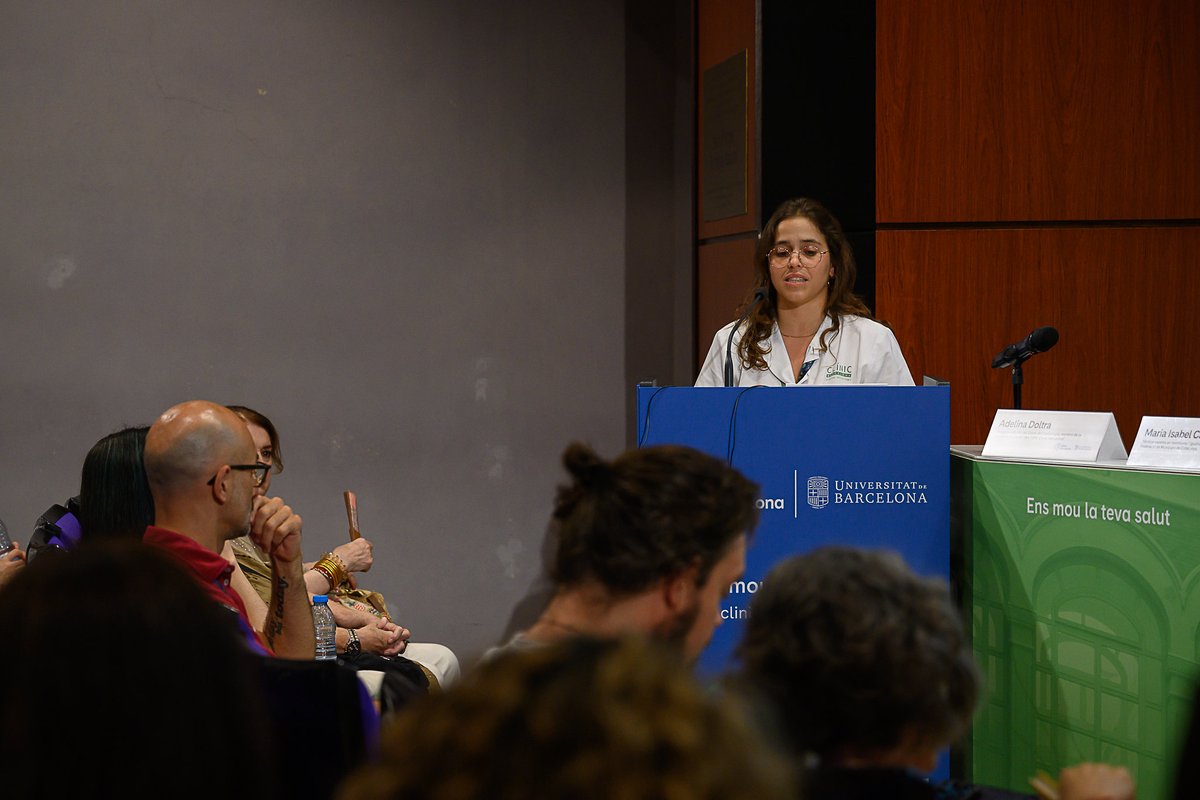 hospitalclinic's tweet photo. 🏥 El #CLÍNIC reflexiona sobre diversitat en l’entorn laboral per commemorar el Dia Internacional de l’#OrgullLGBTIQA+.

A la jornada, celebrada aquest matí, s’ha presentat el grup #QueerCLÍNIC, format per professionals del col·lectiu que treballen a l'hospital.

➕ info 👉 https://t.co/cBQBQ1XU0D