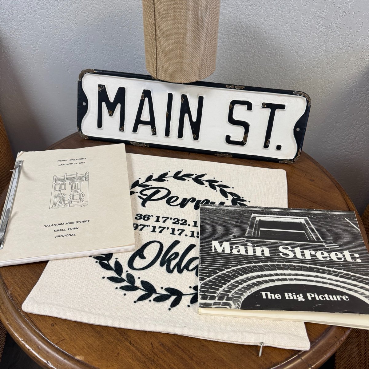 Congratulations to Main Street Perry, Oklahoma — the first development P3 award recipient to complete their project!

Their new sound system along the Main Street corridor allows visitors to enjoy music and live event broadcasts while spending time downtown.

Way to go, Perry!