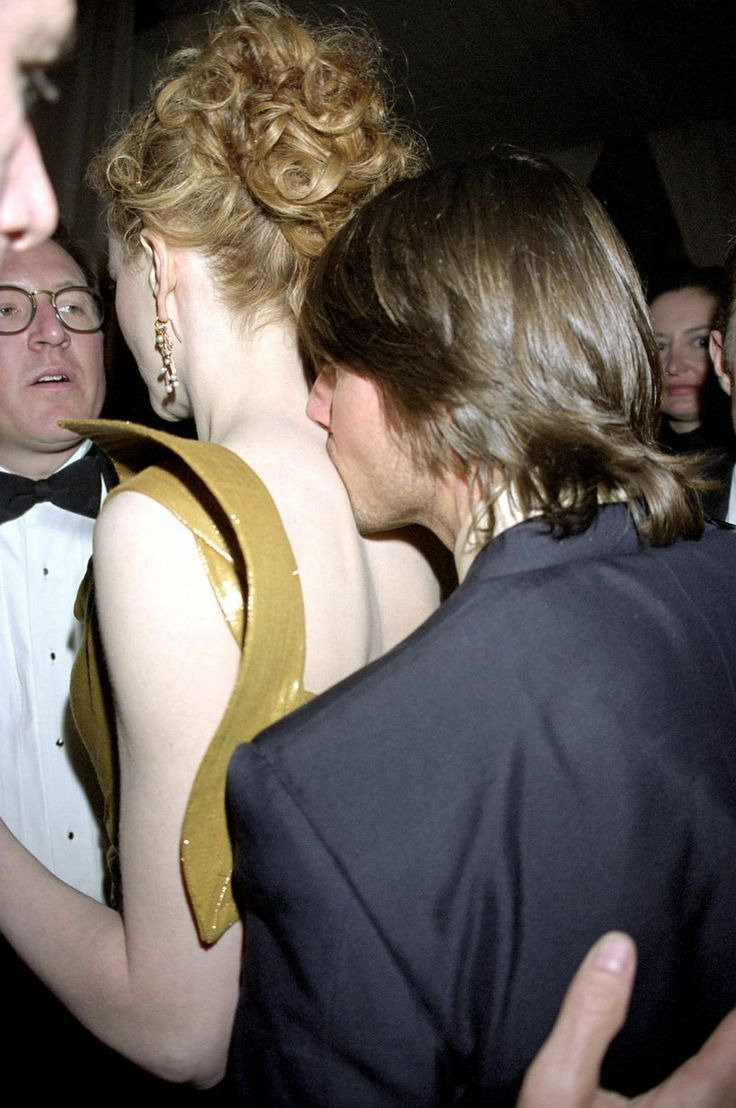 polarisim's tweet photo. esta foto de Tom Cruise y Nicole Kidman me hace TEMBLAR https://t.co/Z2hpUecv8k
