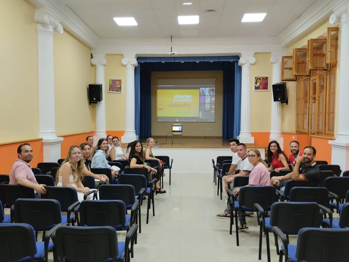 ¡Objetivo del próximo 🔜 curso: el #cuidado 🫂! 

Hoy los claustros de los 2️⃣6️⃣ #ColegiosHHCC de la #ProvinciaEspañaCentro se reúnen para presentar la #ProgramaciónAnual y la #Memoria del curso que finaliza. 
#CuidarEsAmar #EducaciónVicenciana