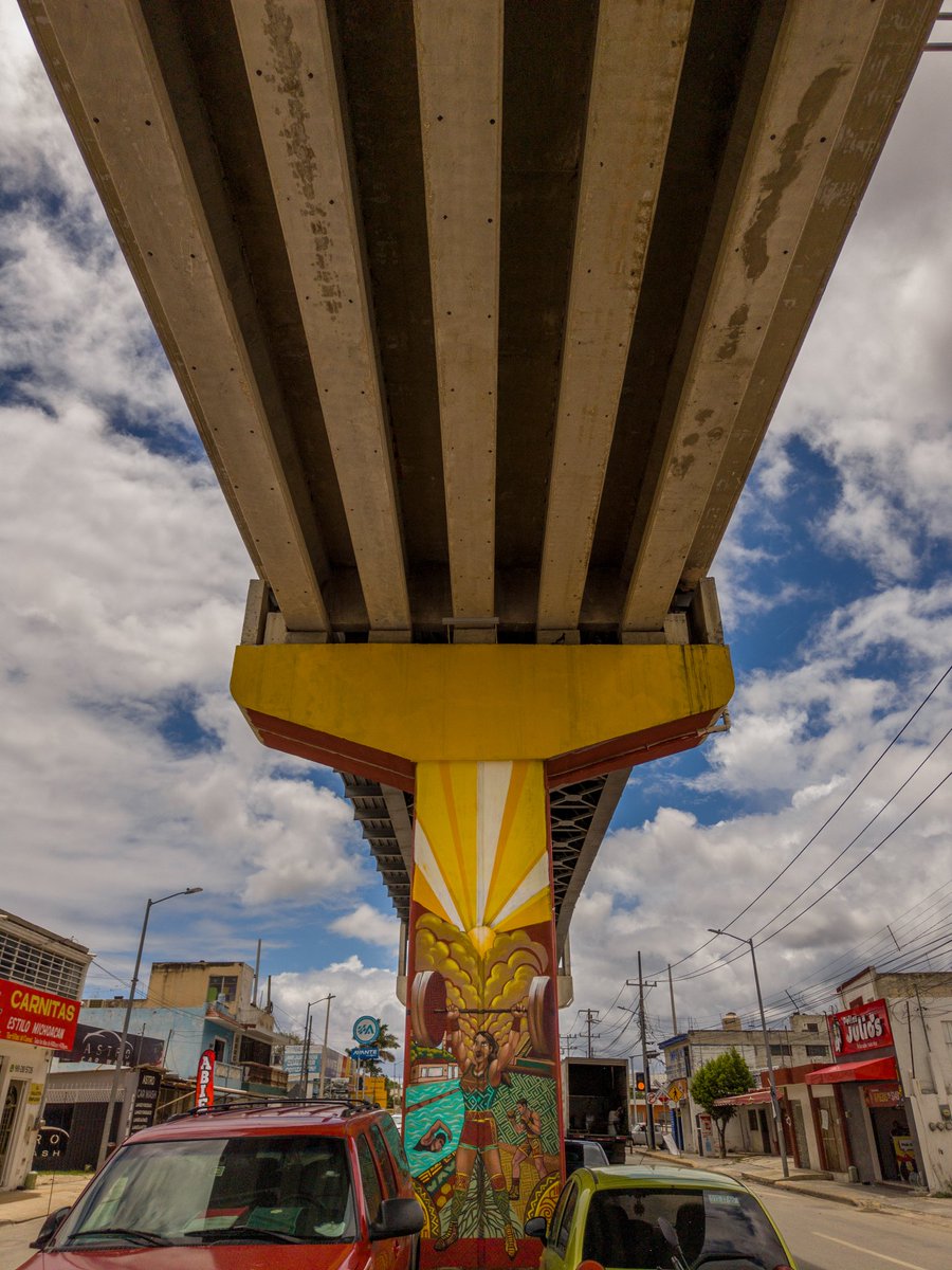 🎨 El arte se apodera del Distribuidor Vial.
Artistas campechanos están transformando este espacio con el proyecto “Tejiendo Logros por #Campeche”.

¡El #ArteUrbano está en las calles!

#CulturaQueInspira #TalentoLocal #CampecheCreativo